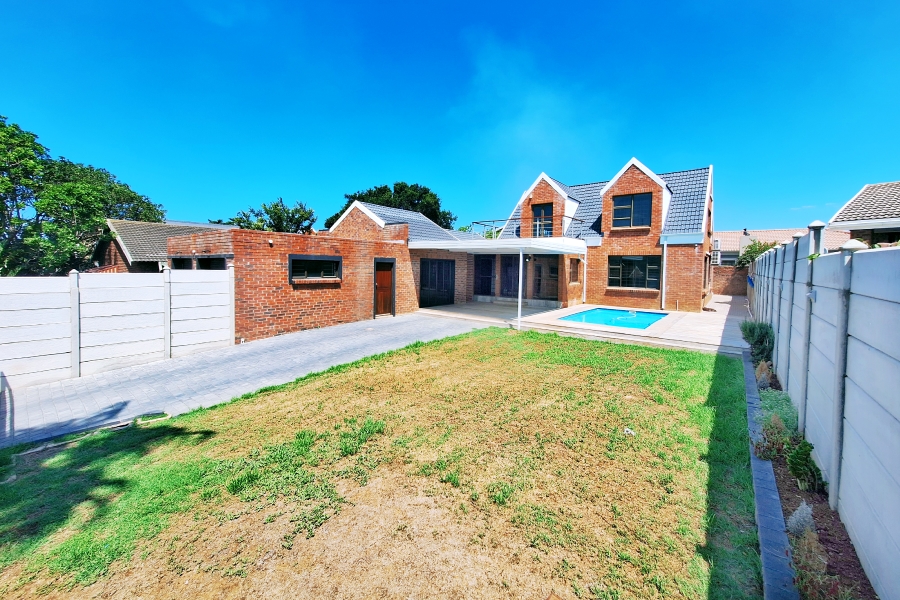 4 Bedroom Property for Sale in Noorsekloof Eastern Cape